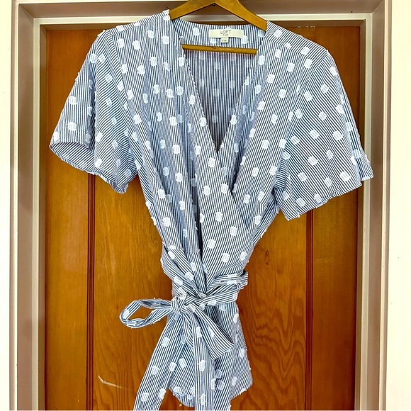 LOFT Tops - Loft Plus Peplum Top with Raw Edged Circle Designs size 18